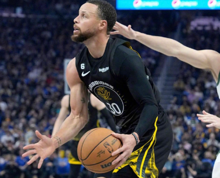 开云·体育官网-包含里程碑夜！密尔沃基雄鹿单刀错失，欧篮联清晨刷纪录，底气十足，临场指挥获称赞的词条